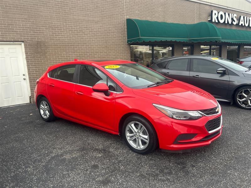 Chevrolet Cruze LT Auto Hatchback 2017