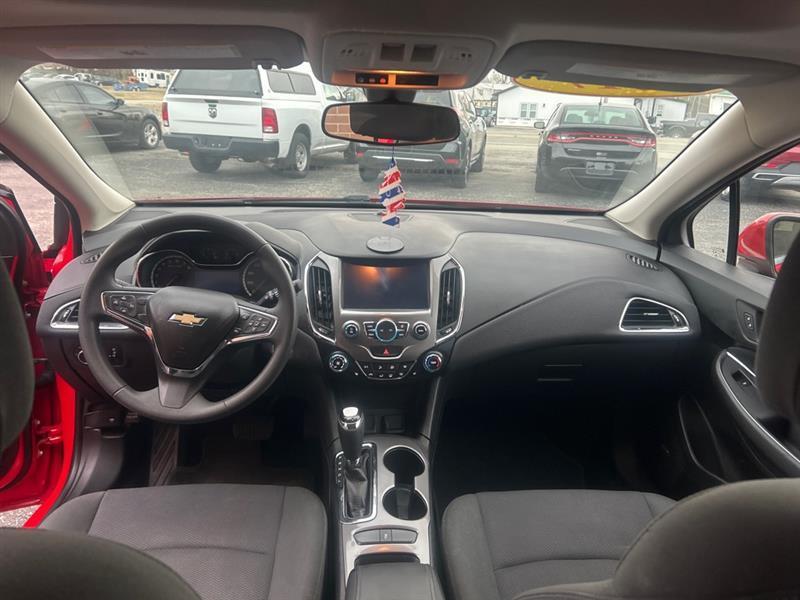 Chevrolet Cruze LT Auto Hatchback 2017