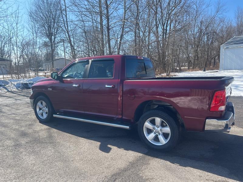 RAM 1500 SLT Crew Cab SWB 4WD 2017