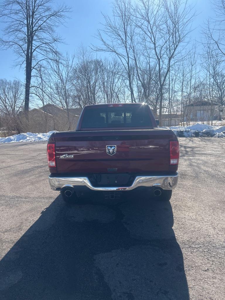 RAM 1500 SLT Crew Cab SWB 4WD 2017