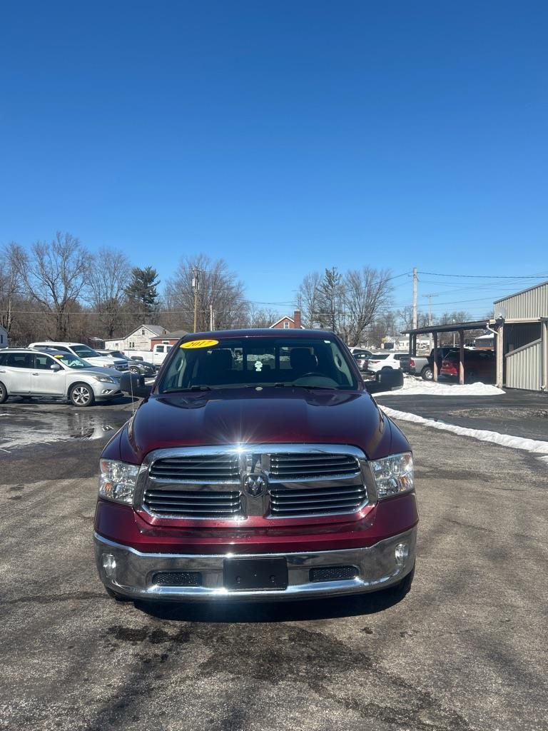 RAM 1500 SLT Crew Cab SWB 4WD 2017