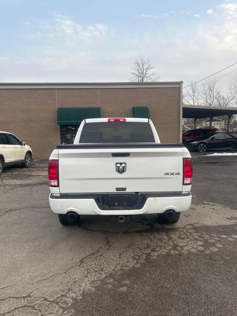 RAM 1500 Tradesman Crew Cab SWB 4WD 2018