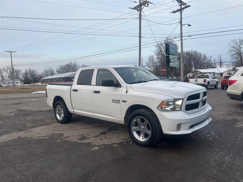 RAM 1500 Tradesman Crew Cab SWB 4WD 2018