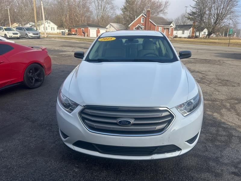 Ford Taurus SE FWD 2015
