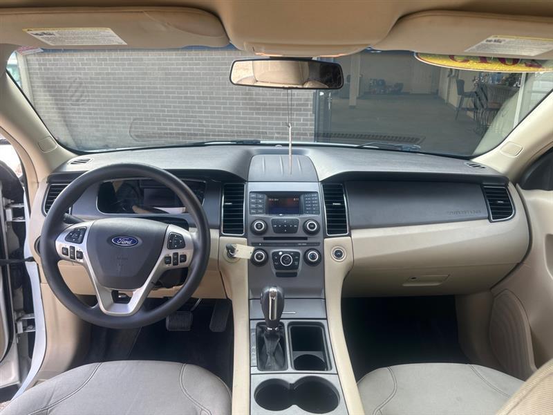 Ford Taurus SE FWD 2015