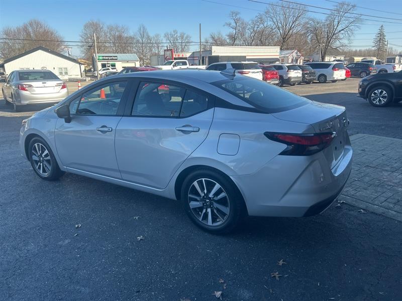 Nissan Versa SV 2021
