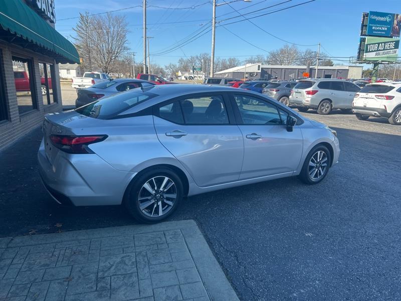 Nissan Versa SV 2021