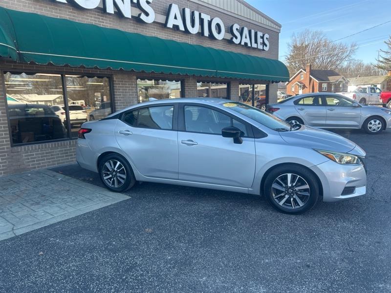 Nissan Versa SV 2021