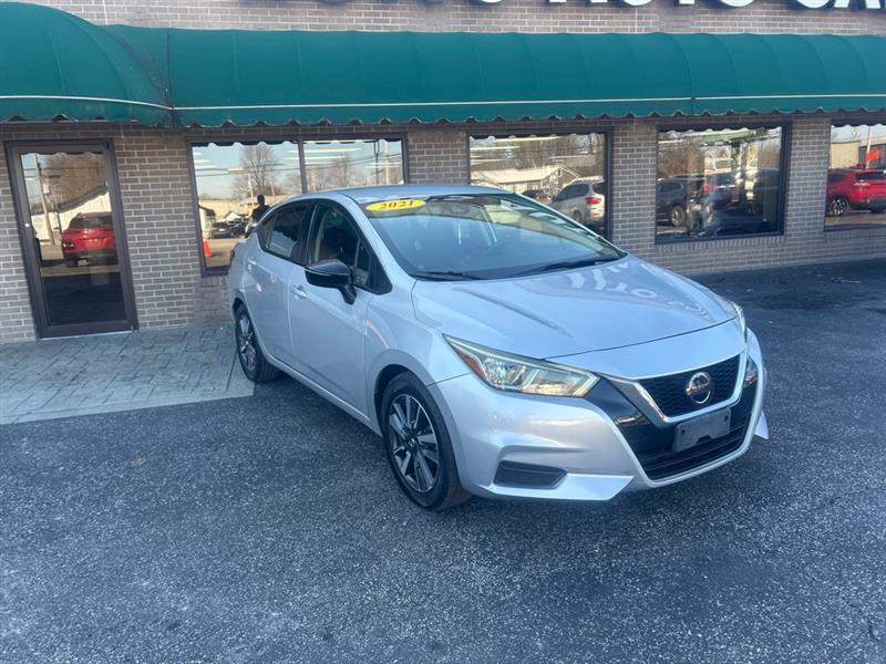 Nissan Versa SV 2021