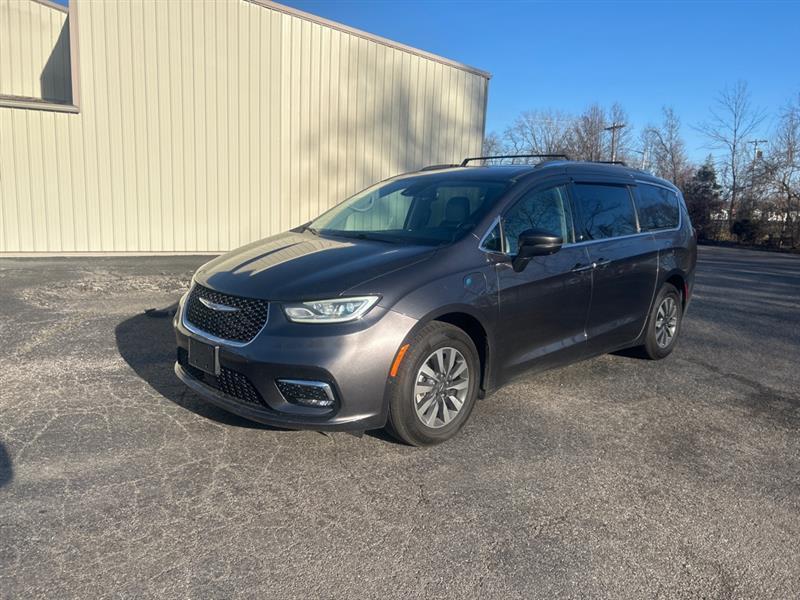 Chrysler Pacifica Hybrid Touring L 2021