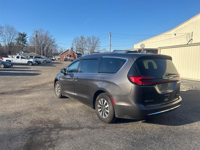 Chrysler Pacifica Hybrid Touring L 2021
