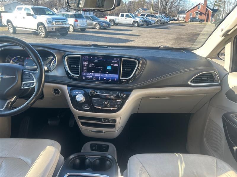 Chrysler Pacifica Hybrid Touring L 2021