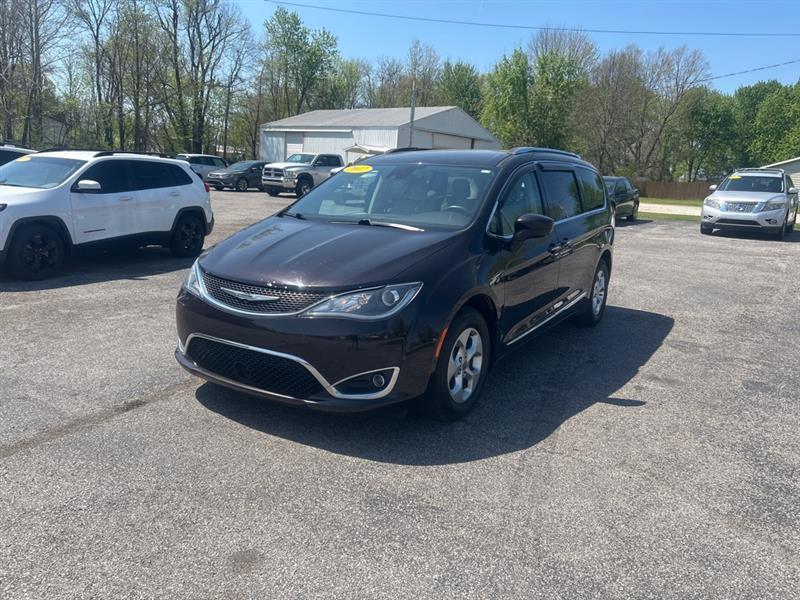 Chrysler Pacifica Touring-L Plus 2017