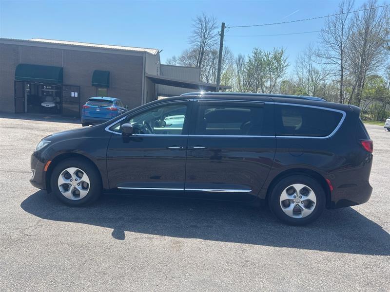 Chrysler Pacifica Touring-L Plus 2017