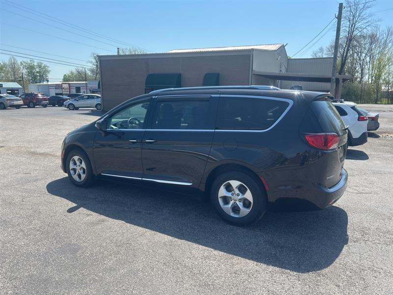 Chrysler Pacifica Touring-L Plus 2017