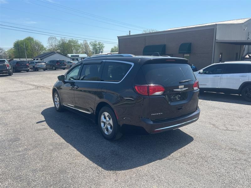 Chrysler Pacifica Touring-L Plus 2017