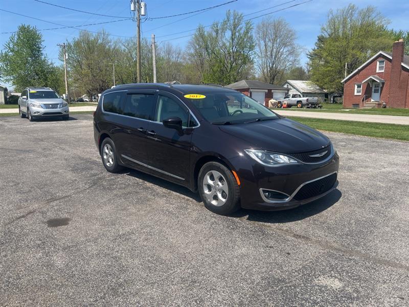 Chrysler Pacifica Touring-L Plus 2017