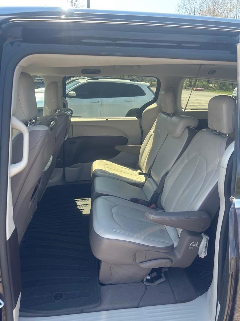 Chrysler Pacifica Touring-L Plus 2017