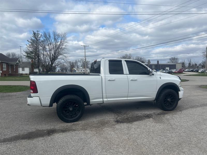 Dodge 1500 SLT Quad Cab 4WD 2011