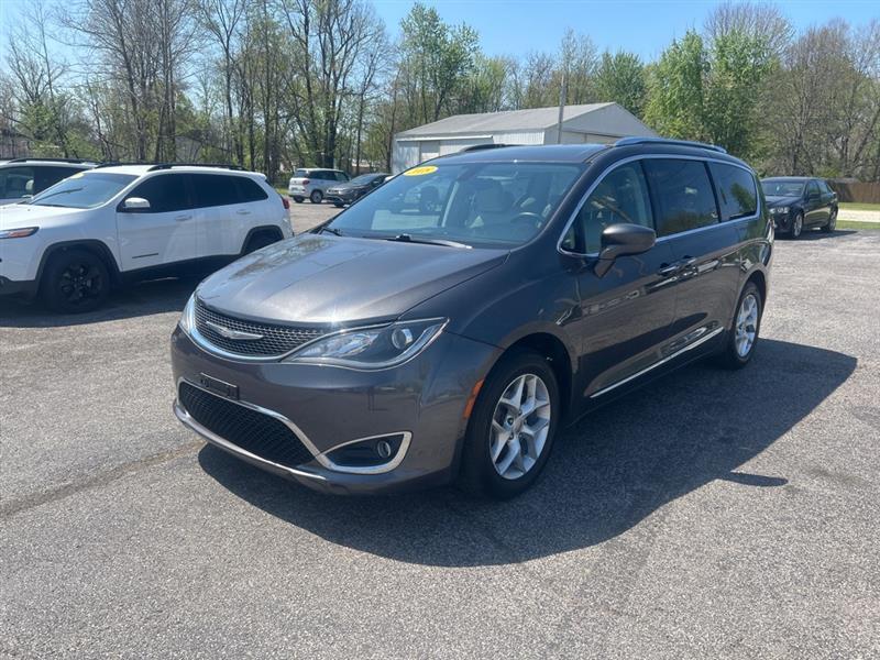 2018 Chrysler Pacifica Touring-L