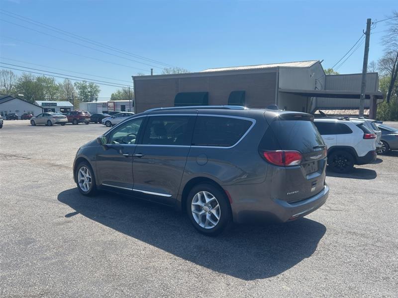 Chrysler Pacifica Touring-L 2018