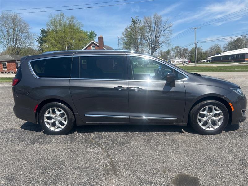 Chrysler Pacifica Touring-L 2018