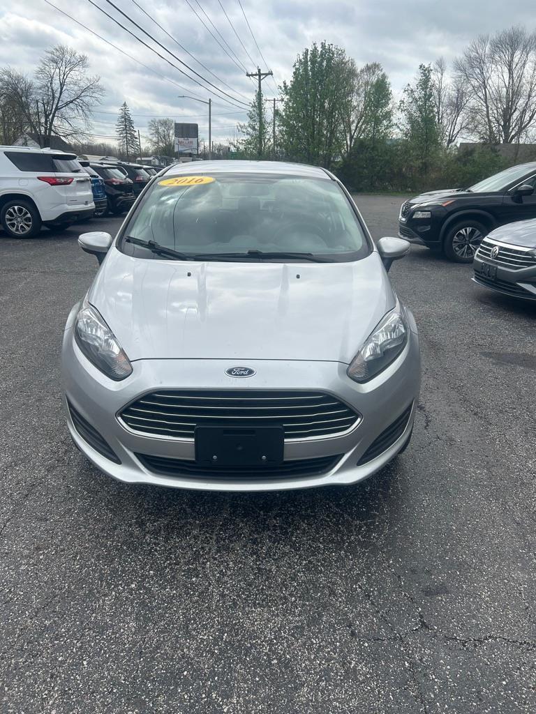 Ford Fiesta SE Sedan 2016