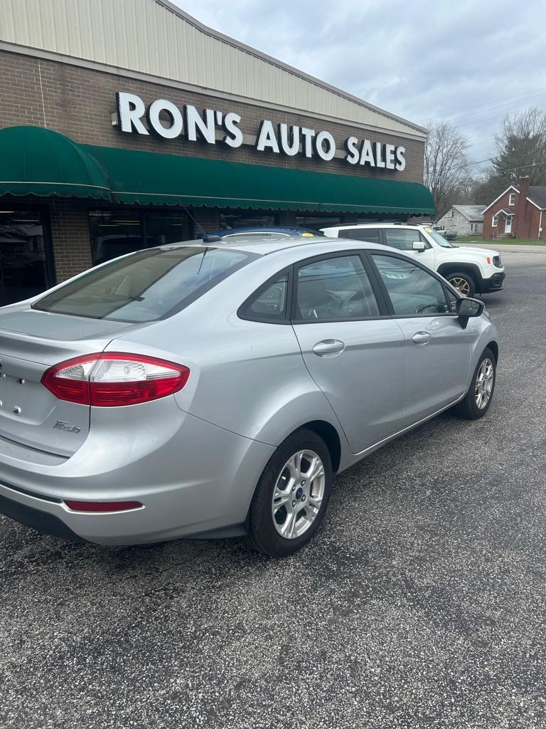 Ford Fiesta SE Sedan 2016