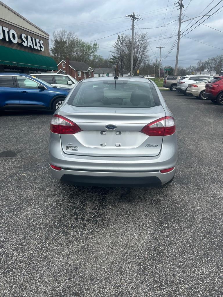 Ford Fiesta SE Sedan 2016