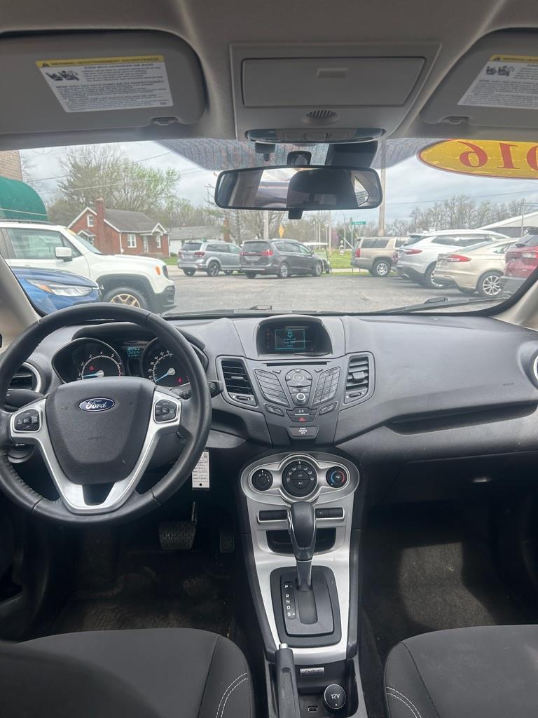 Ford Fiesta SE Sedan 2016