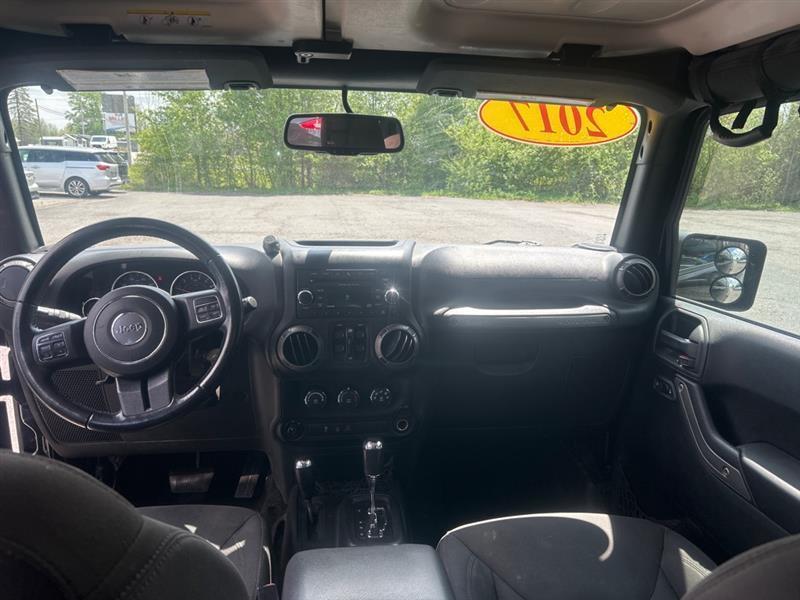 Jeep Wrangler Unlimited Sport 4WD 2017