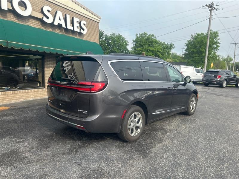 Chrysler Pacifica Limited AWD 2023