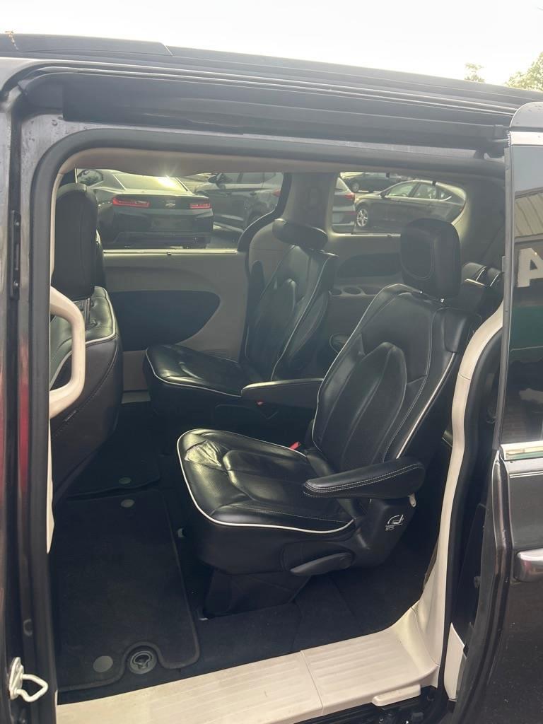 Chrysler Pacifica Limited AWD 2023