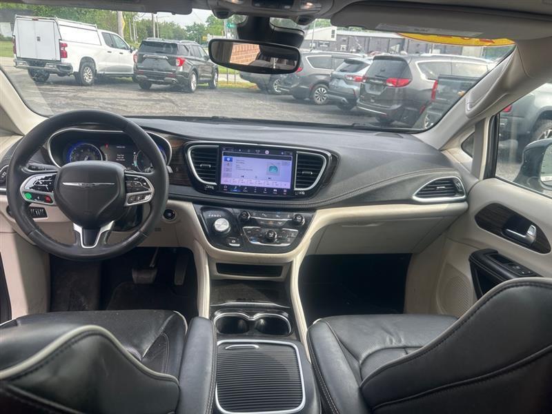 Chrysler Pacifica Limited AWD 2023