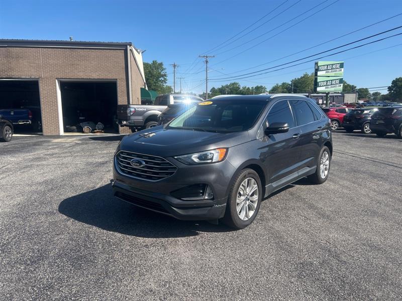 2020 Ford Edge Titanium's photo