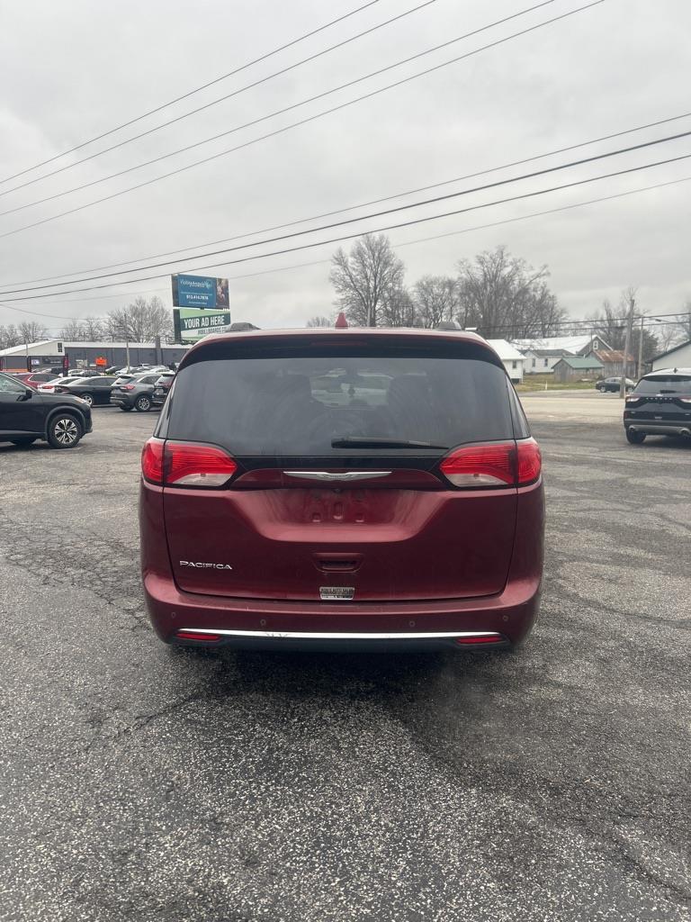 Chrysler Pacifica Touring-L 2017