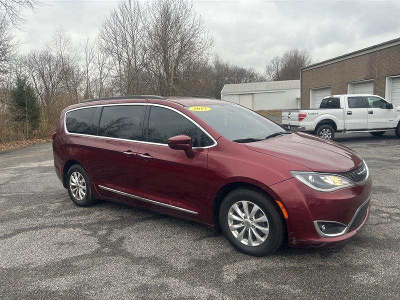 Chrysler Pacifica Touring-L 2017