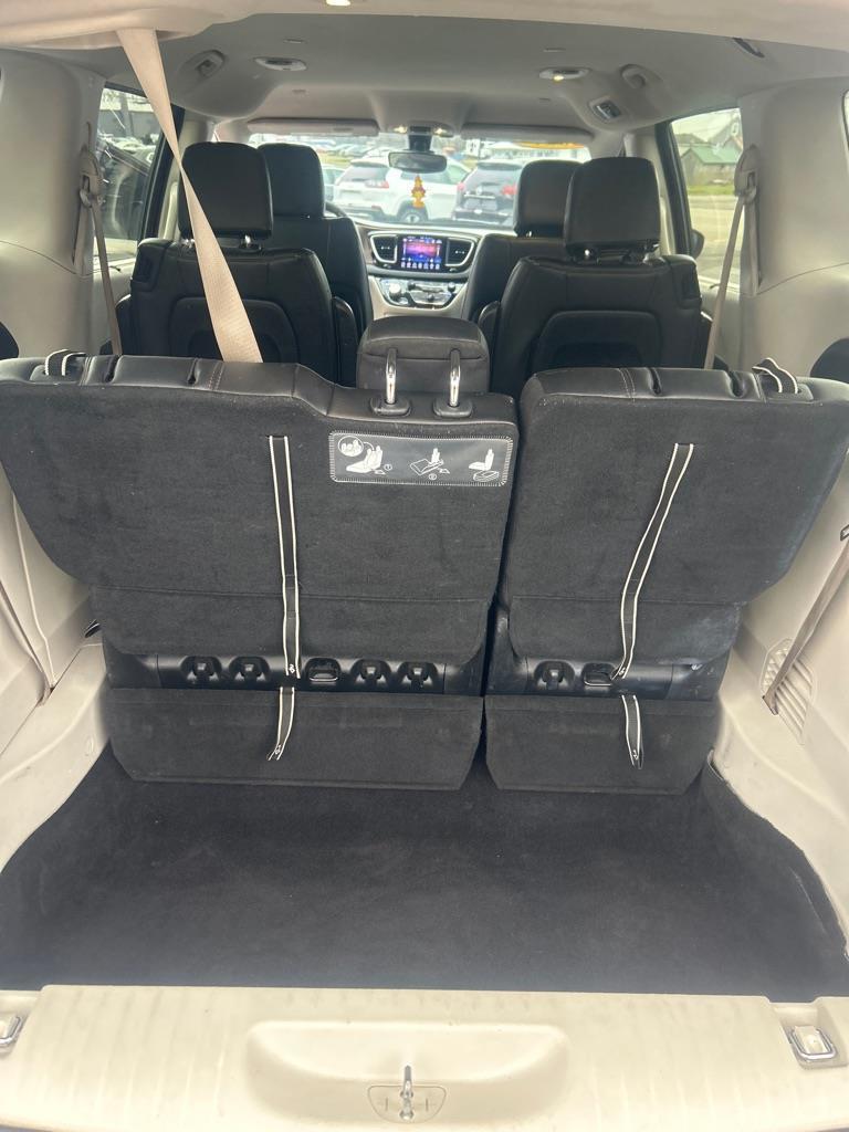 Chrysler Pacifica Touring-L 2017