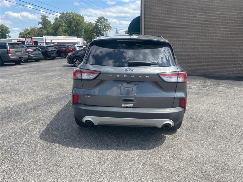Ford Escape SE 2021