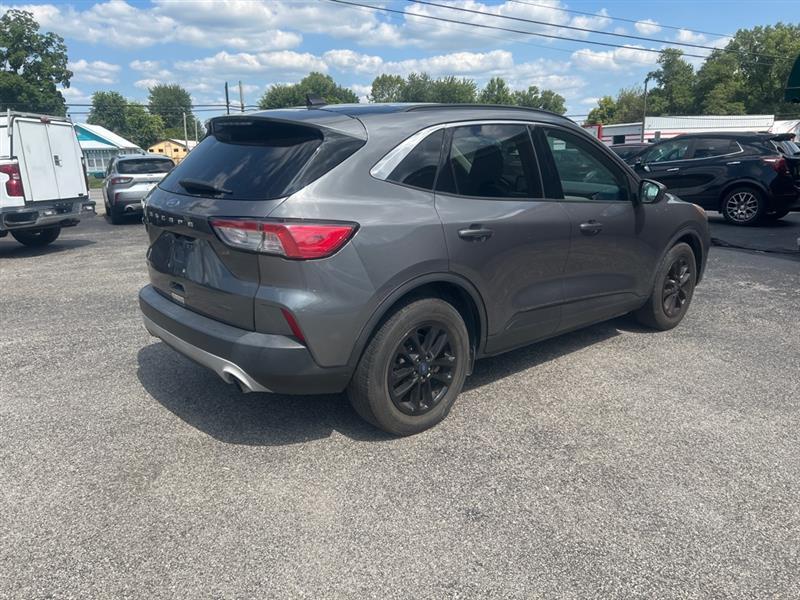 Ford Escape SE 2021