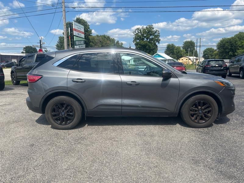 Ford Escape SE 2021