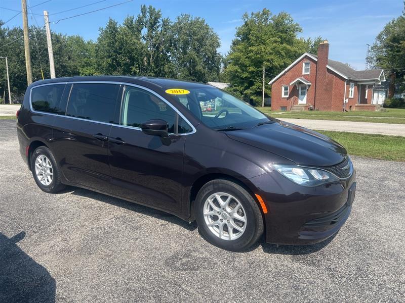 Chrysler Pacifica LX 2017