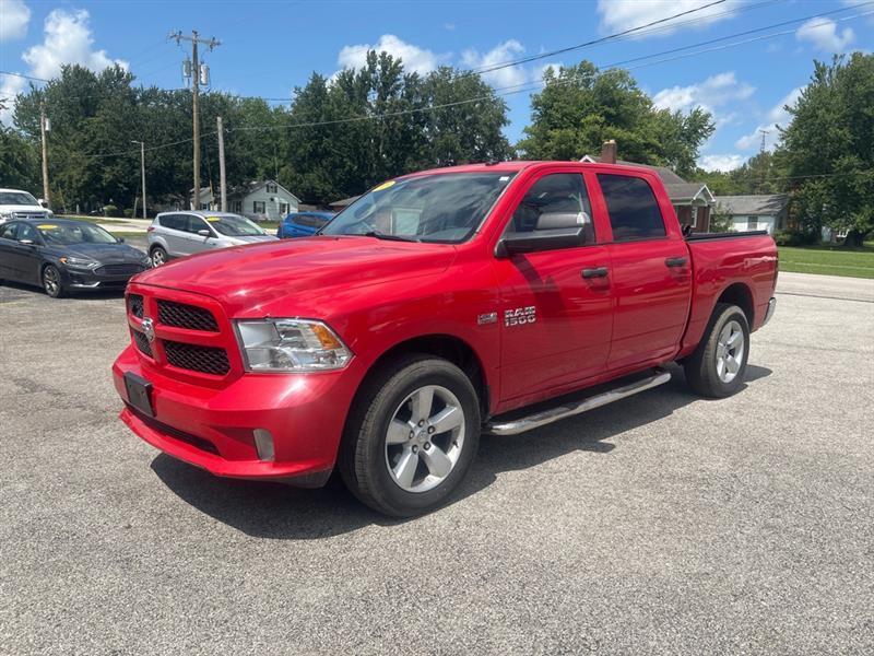 RAM 1500 Tradesman Crew Cab SWB 4WD 2015