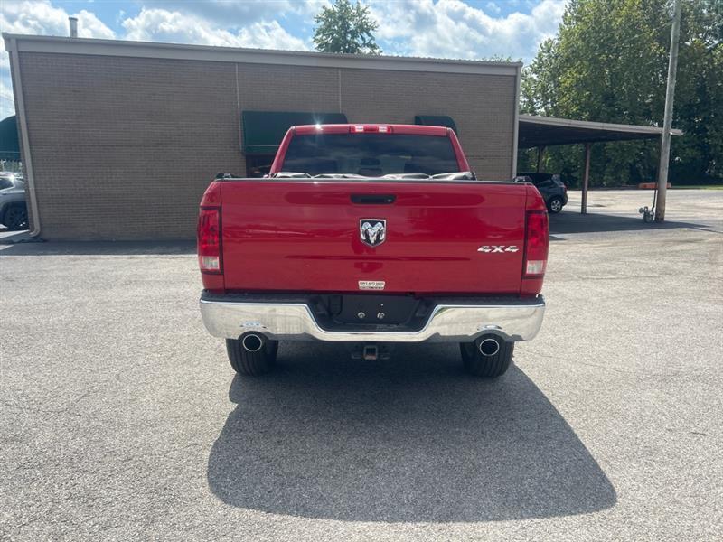 RAM 1500 Tradesman Crew Cab SWB 4WD 2015