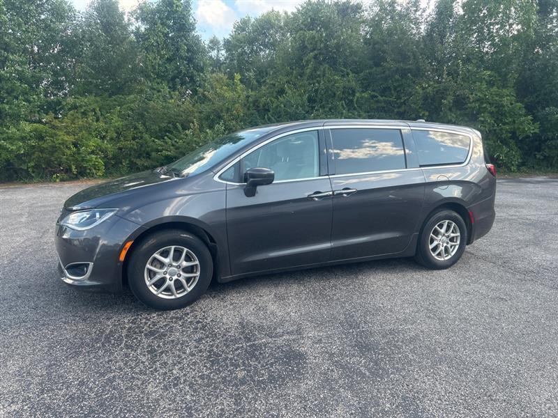 Chrysler Pacifica Touring Plus 2020