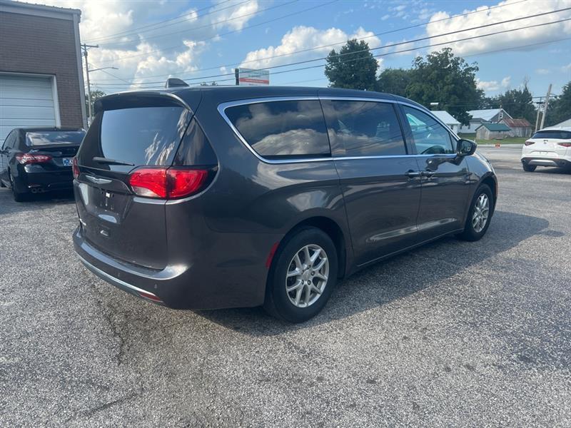 Chrysler Pacifica Touring Plus 2020