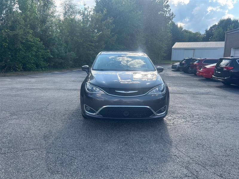 Chrysler Pacifica Touring Plus 2020