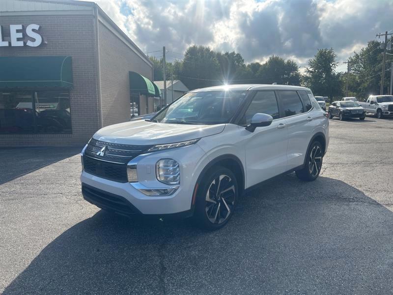Mitsubishi Outlander ES 4WD 2022