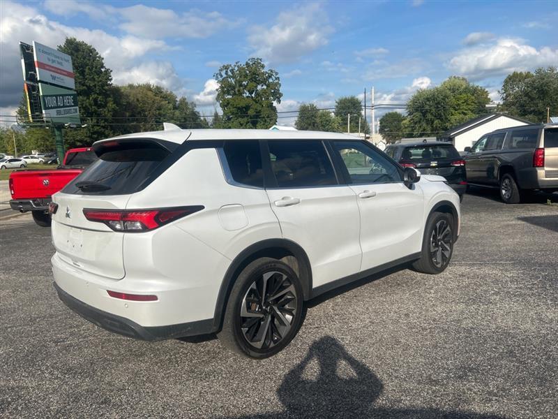 Mitsubishi Outlander ES 4WD 2022