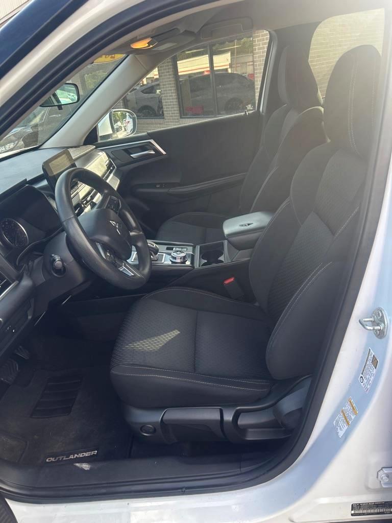Mitsubishi Outlander ES 4WD 2022